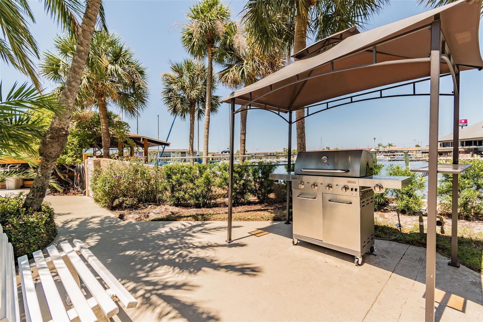 Image 50 of 71 For 4939 Floramar Terrace 414