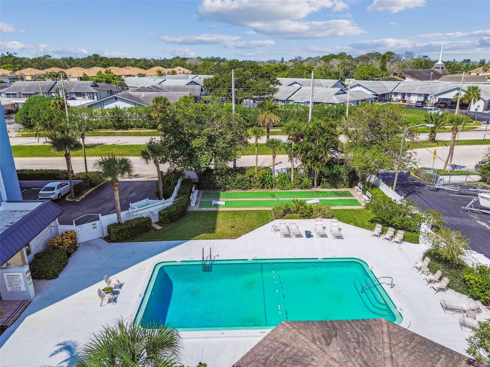 Image 54 of 71 For 4939 Floramar Terrace 414