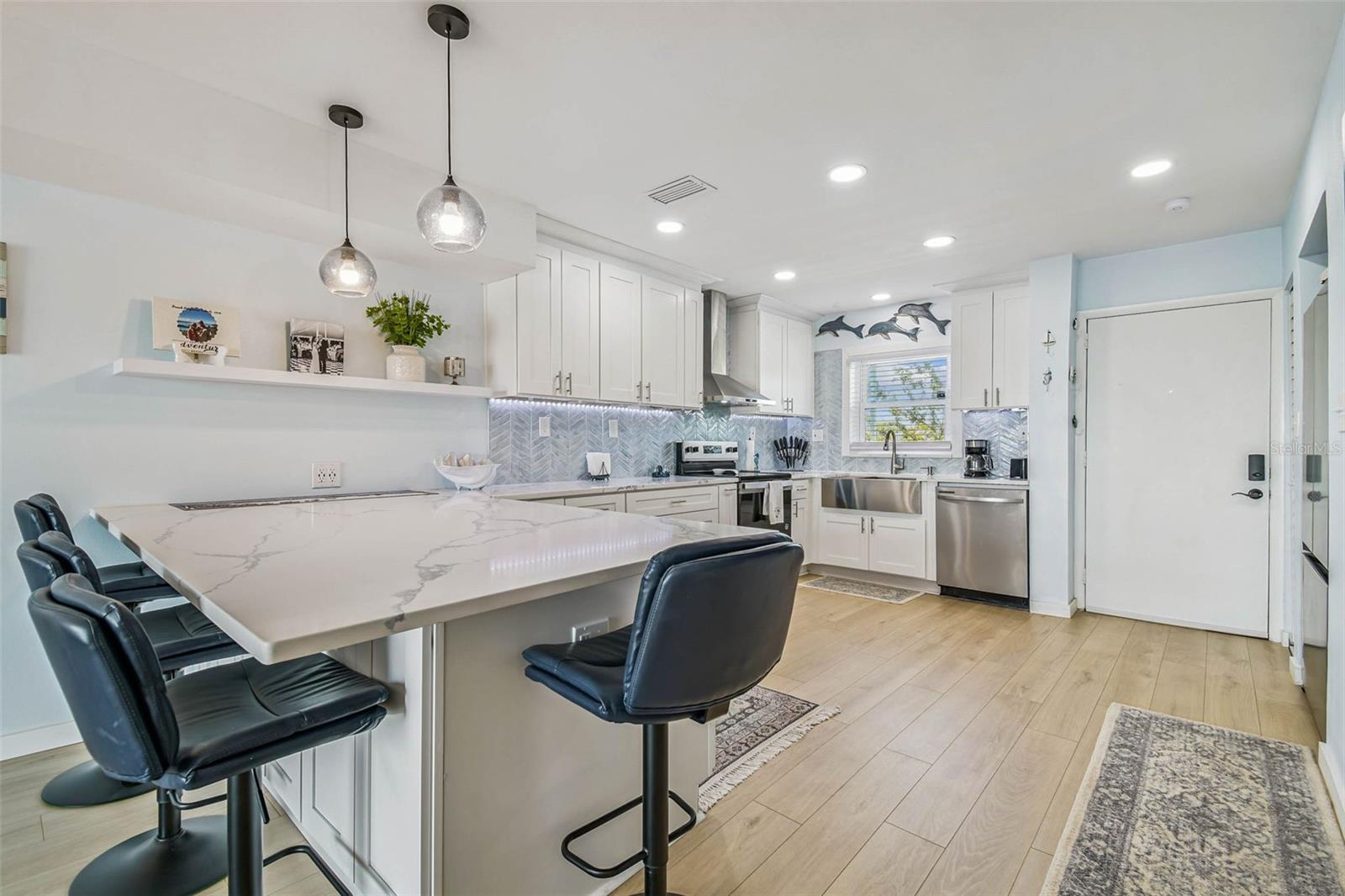 Image 9 of 71 For 4939 Floramar Terrace 414