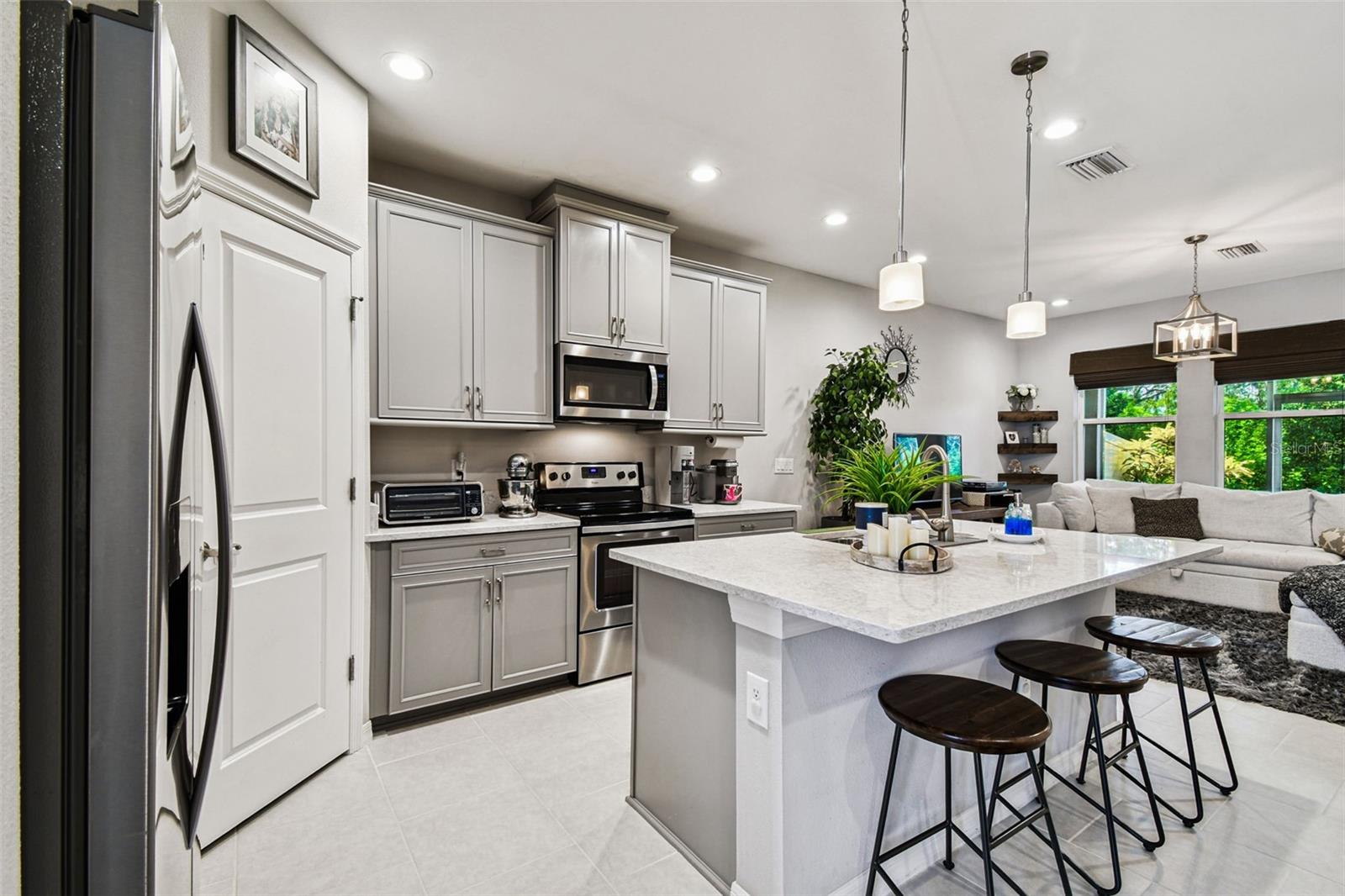 Image 11 of 73 For 6728 Rocky Park Street