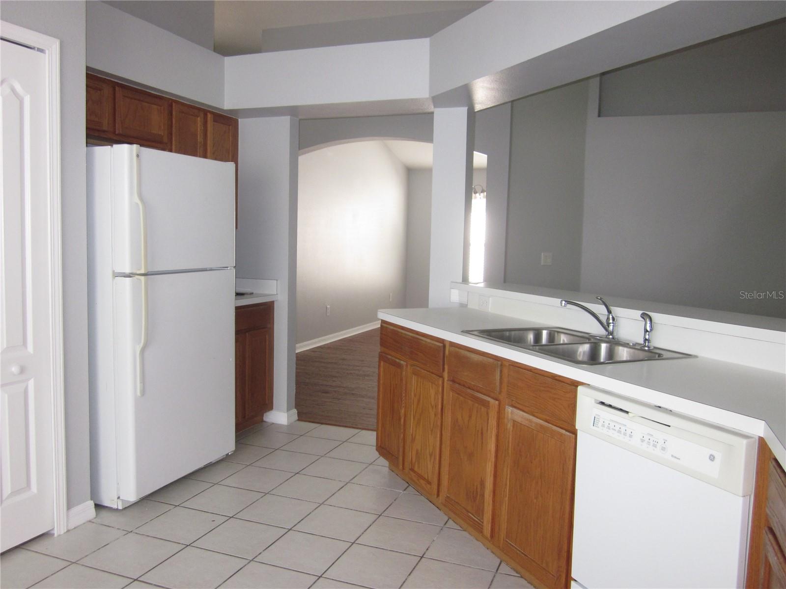 Image 10 of 19 For 30653 Midtown Court