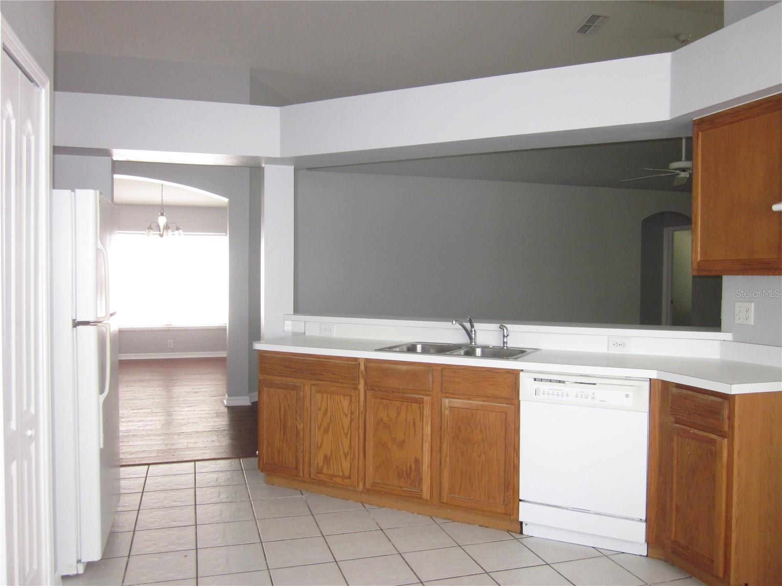 Image 9 of 19 For 30653 Midtown Court