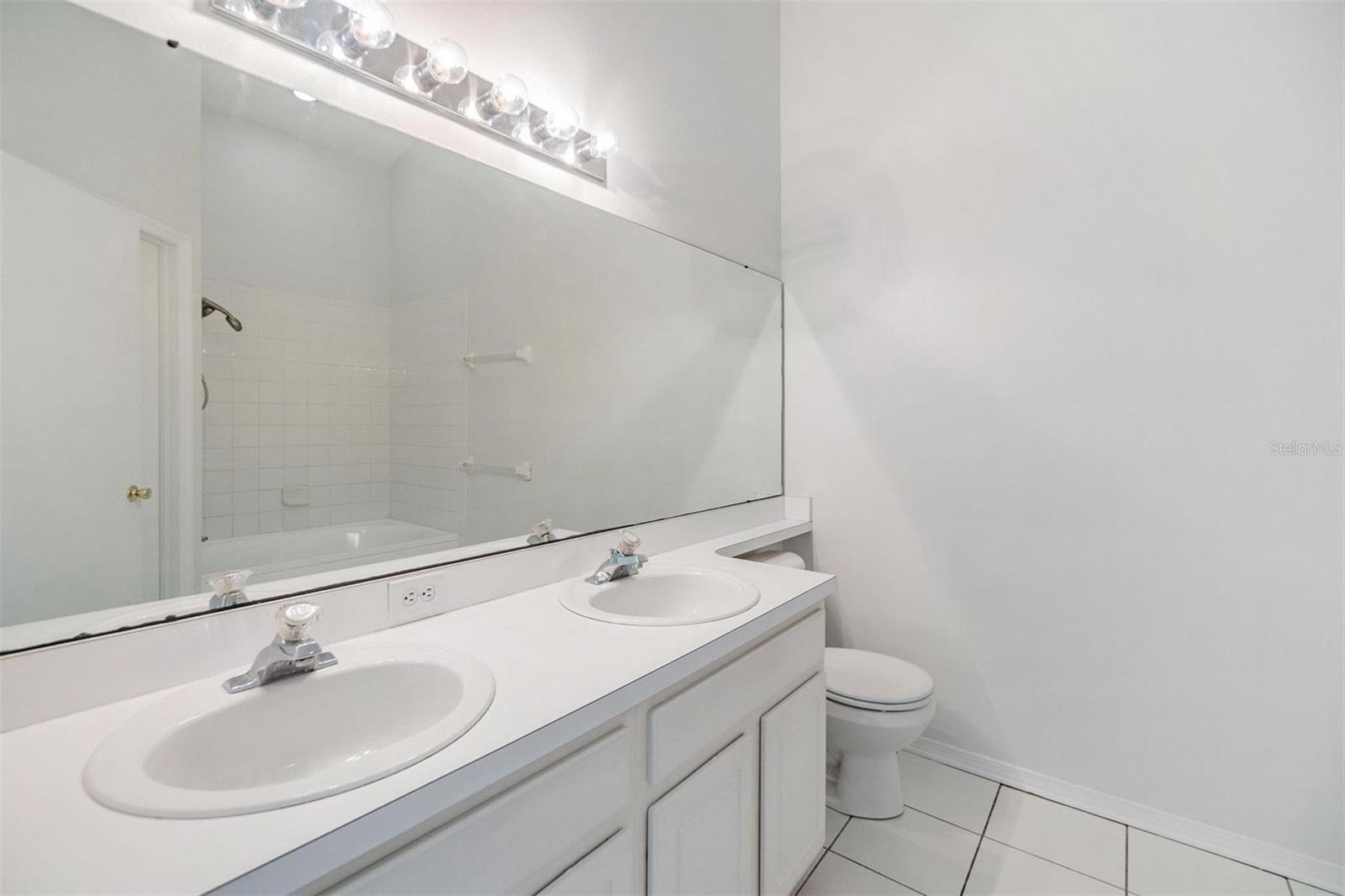 Image 21 of 38 For 2248 Lake Woodberry Circle