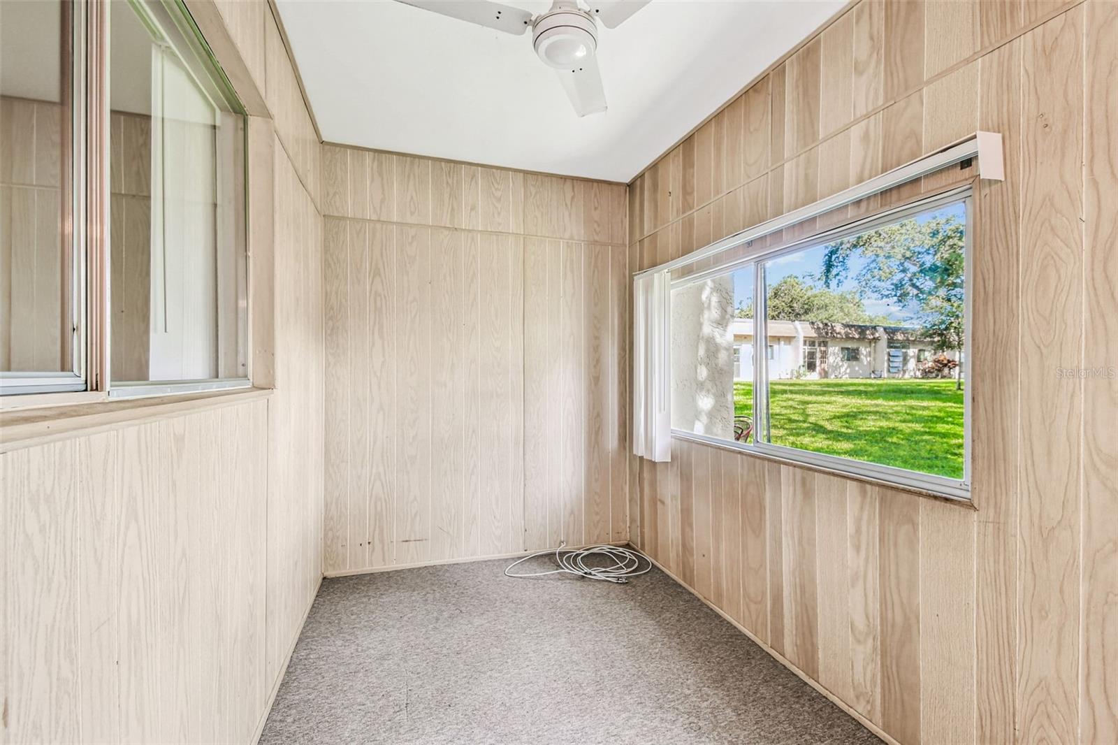 Image 32 of 68 For 1298 Mission Hills Boulevard