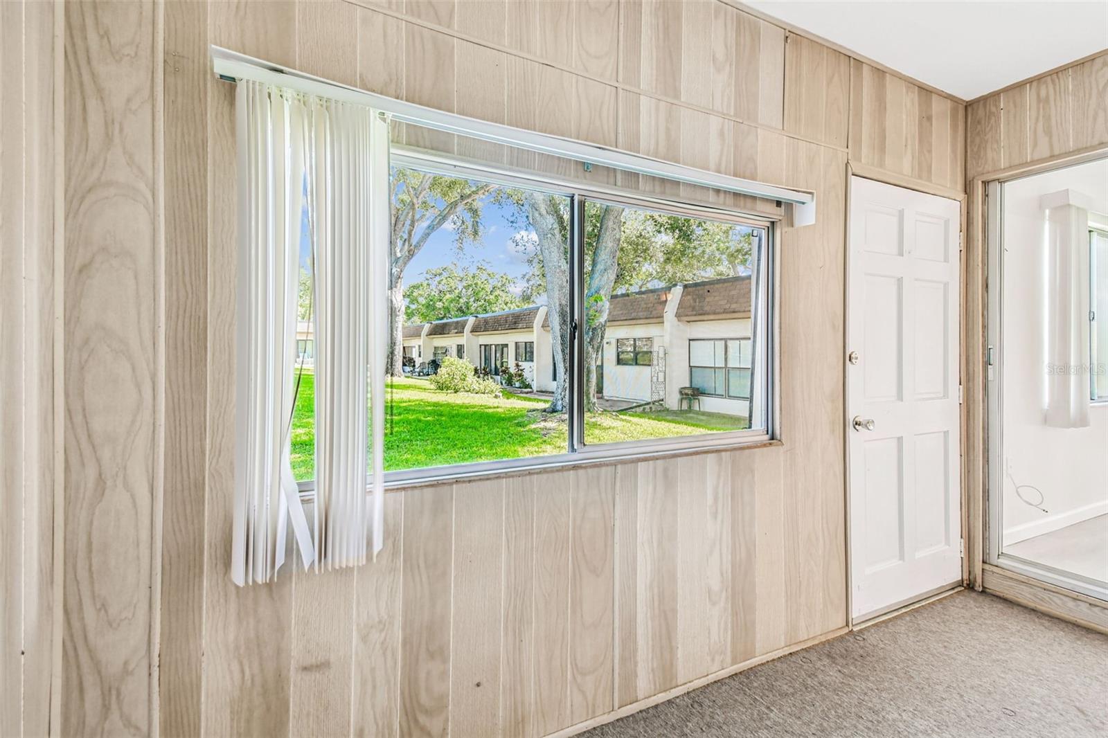Image 34 of 68 For 1298 Mission Hills Boulevard