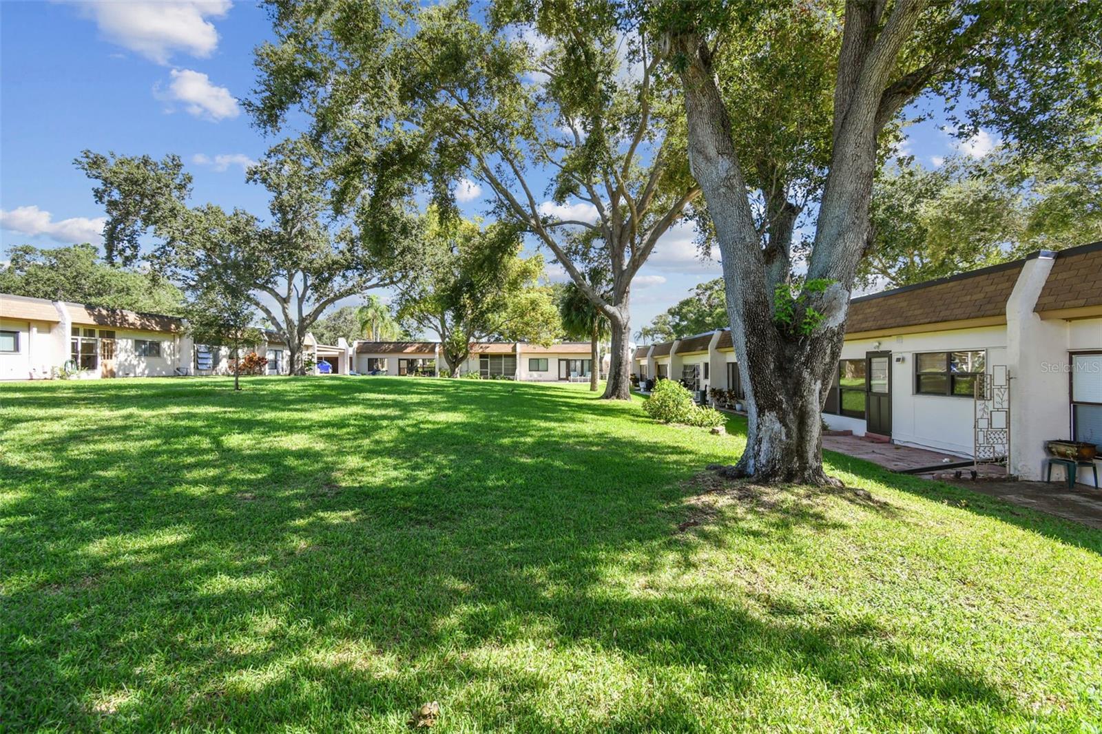 Image 36 of 68 For 1298 Mission Hills Boulevard