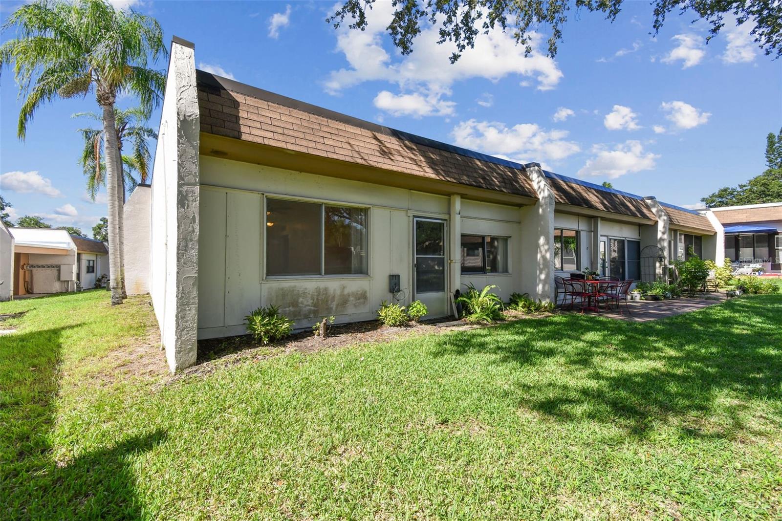 Image 40 of 68 For 1298 Mission Hills Boulevard