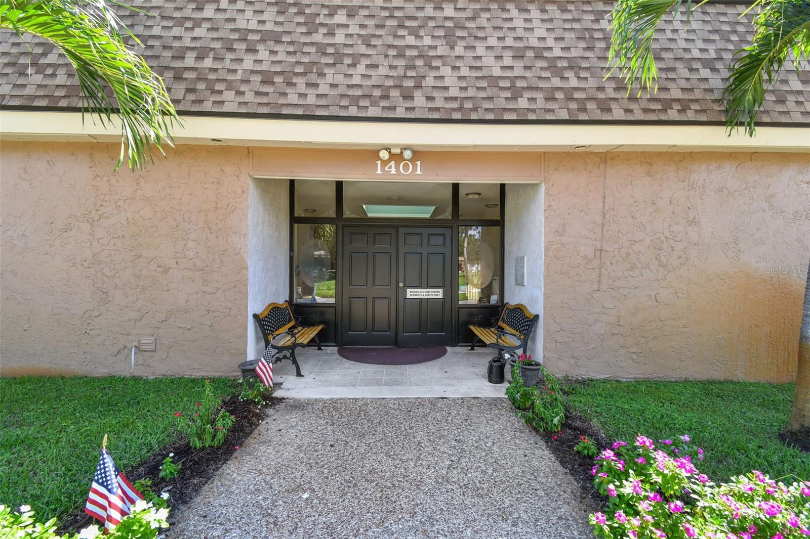 Image 55 of 68 For 1298 Mission Hills Boulevard