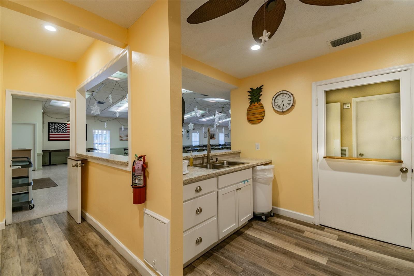 Image 62 of 68 For 1298 Mission Hills Boulevard
