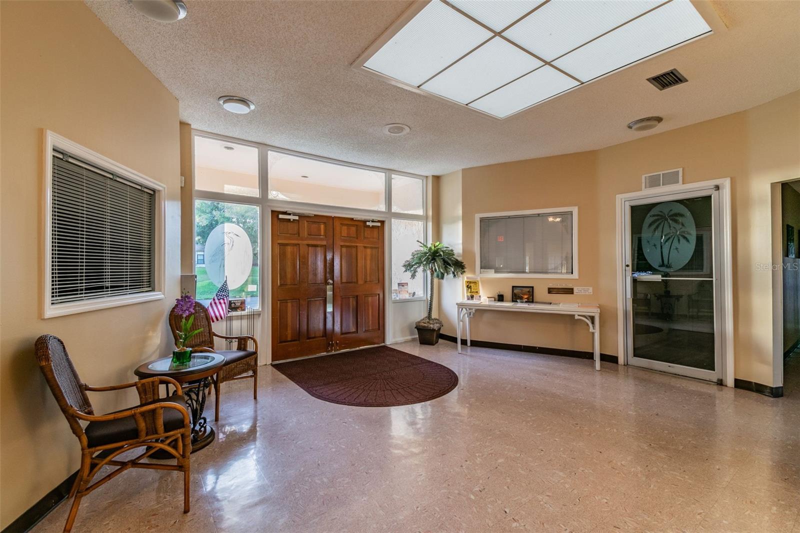 Image 65 of 68 For 1298 Mission Hills Boulevard