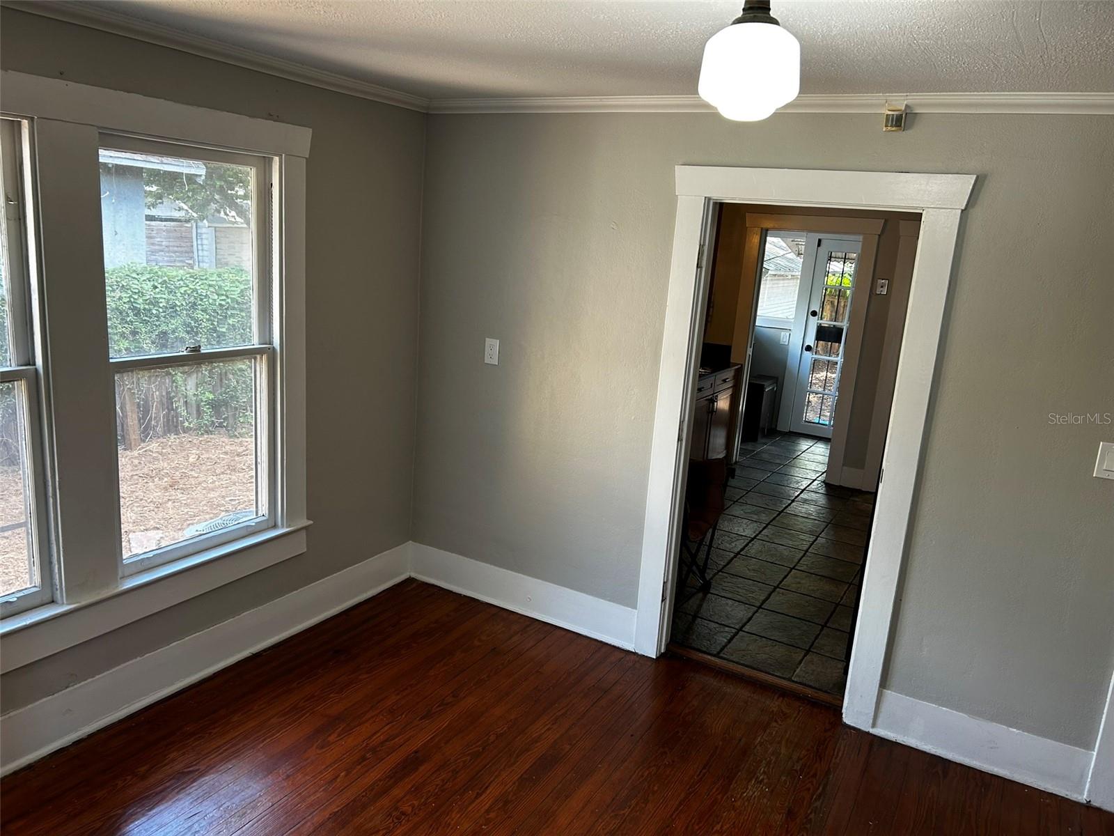 Image 16 of 53 For 4303 10th Street