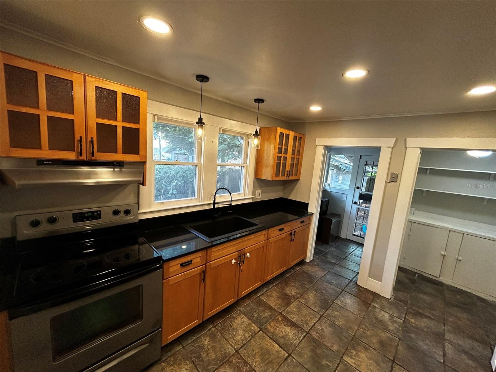 Image 20 of 53 For 4303 10th Street