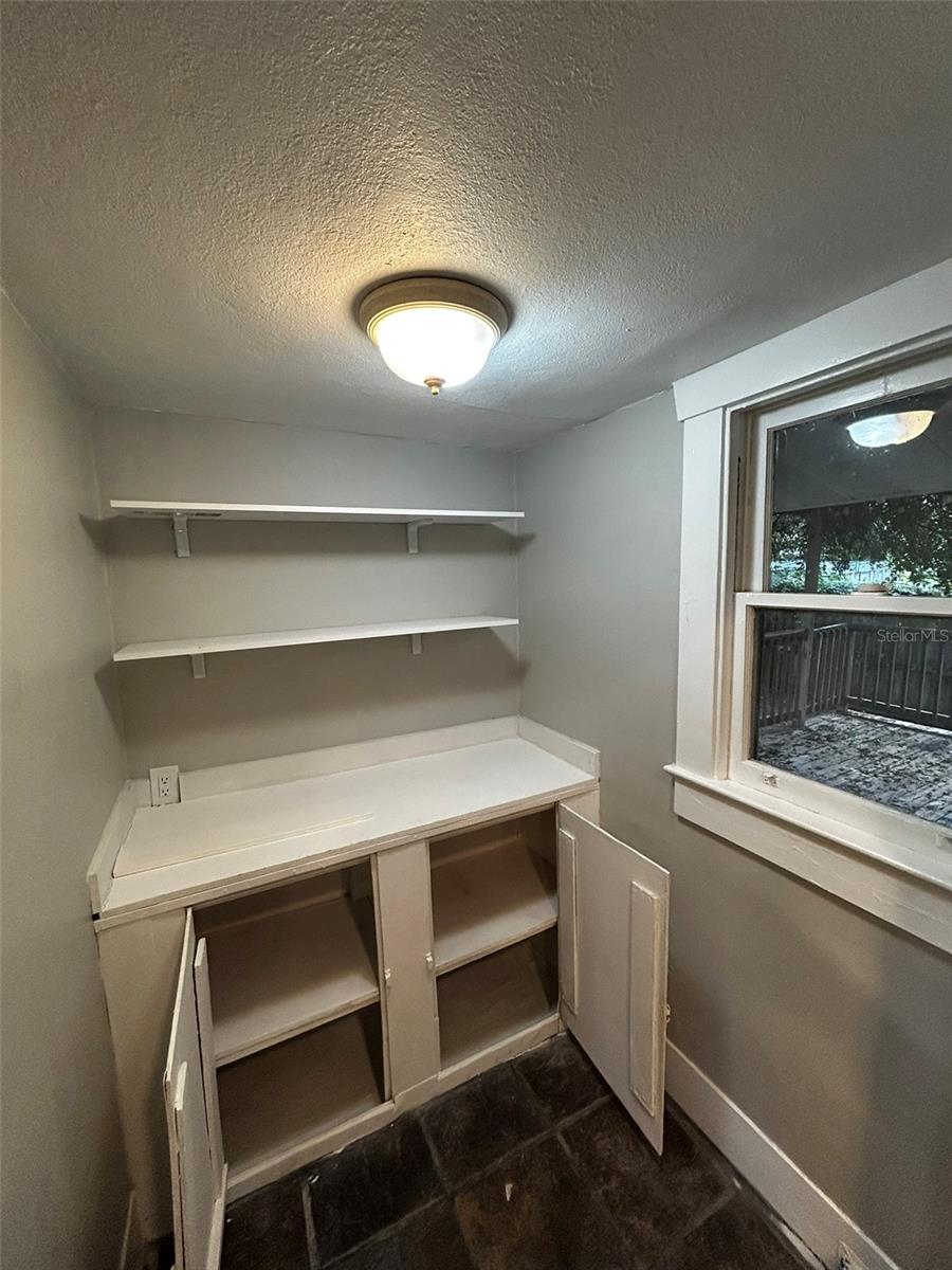 Image 22 of 53 For 4303 10th Street