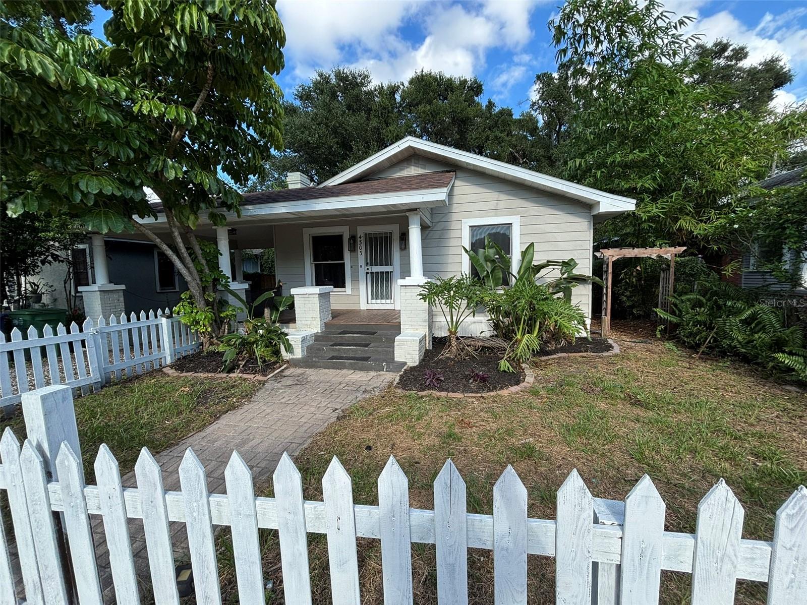 Image 3 of 53 For 4303 10th Street