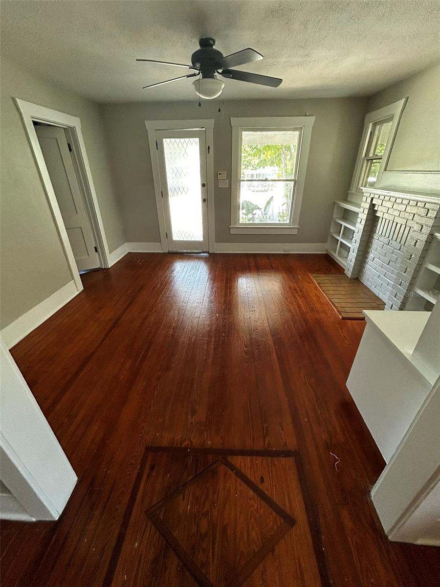 Image 9 of 53 For 4303 10th Street