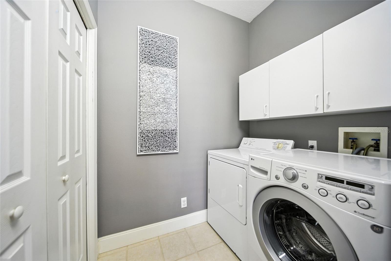 Image 14 of 53 For 7131 Kensington Court