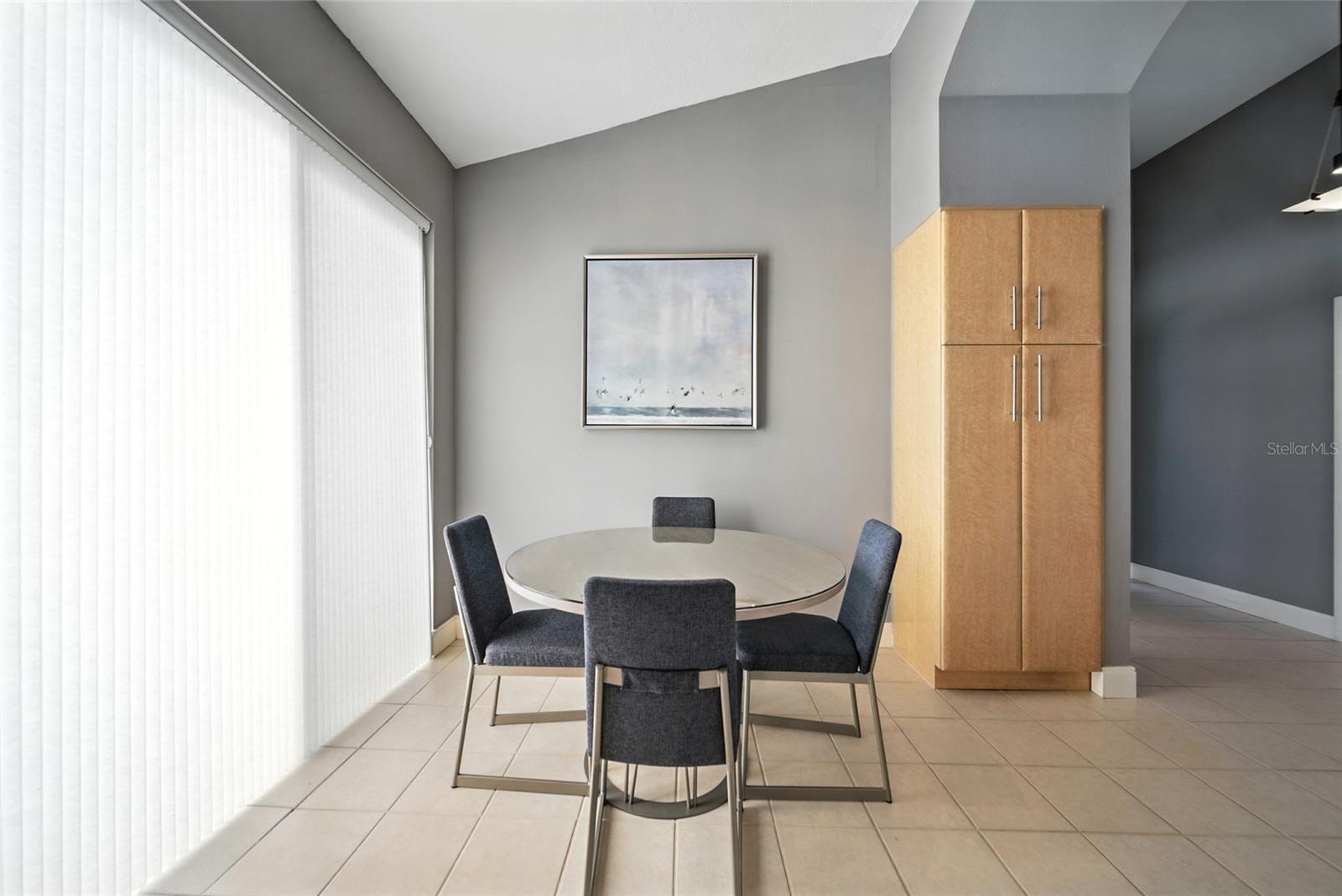 Image 15 of 53 For 7131 Kensington Court