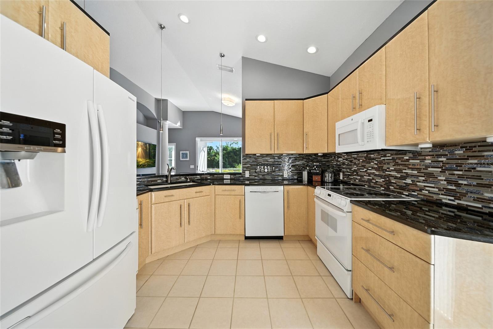 Image 16 of 53 For 7131 Kensington Court
