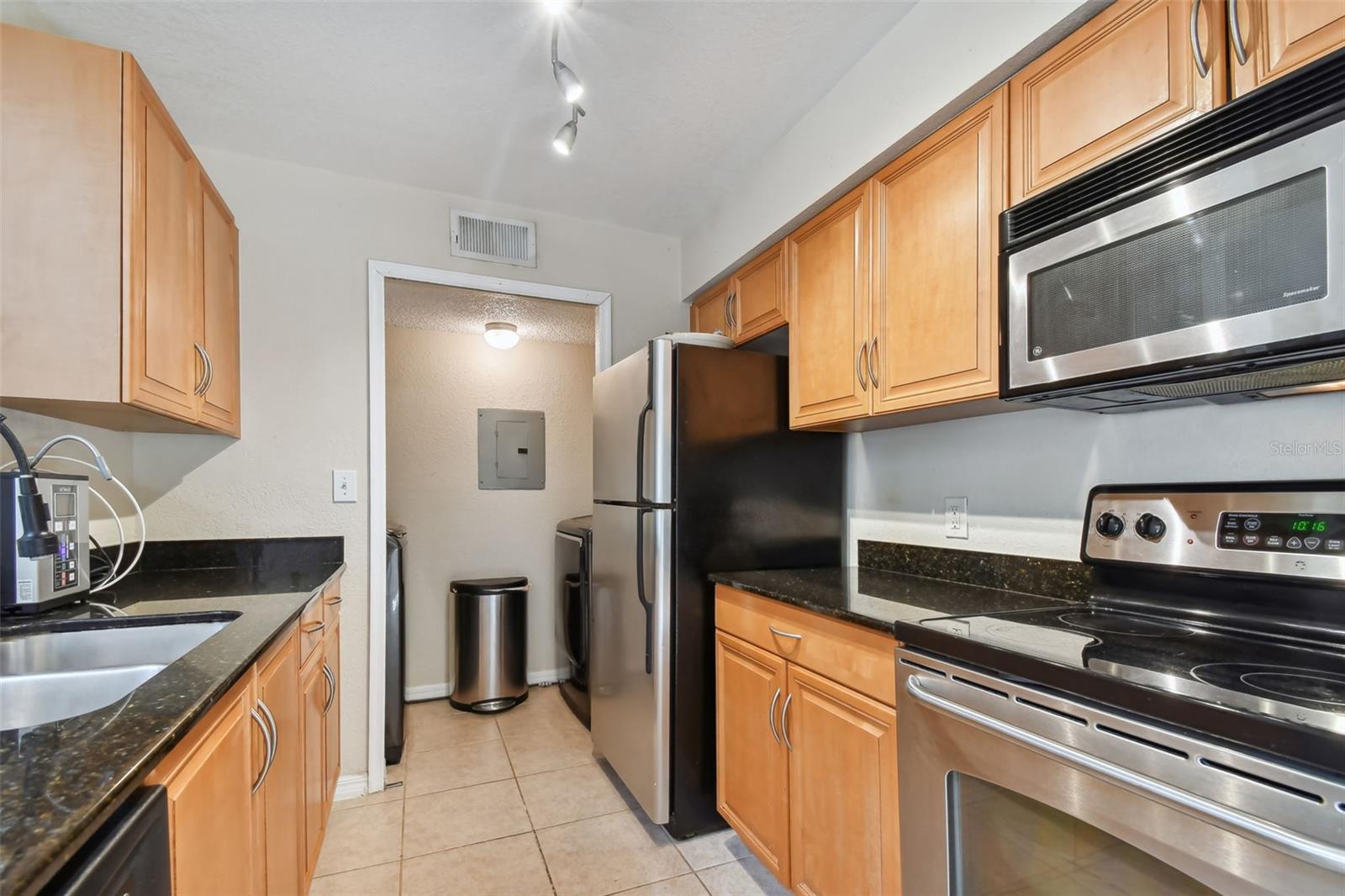 Image 3 of 47 For 3270 Haviland Court 301