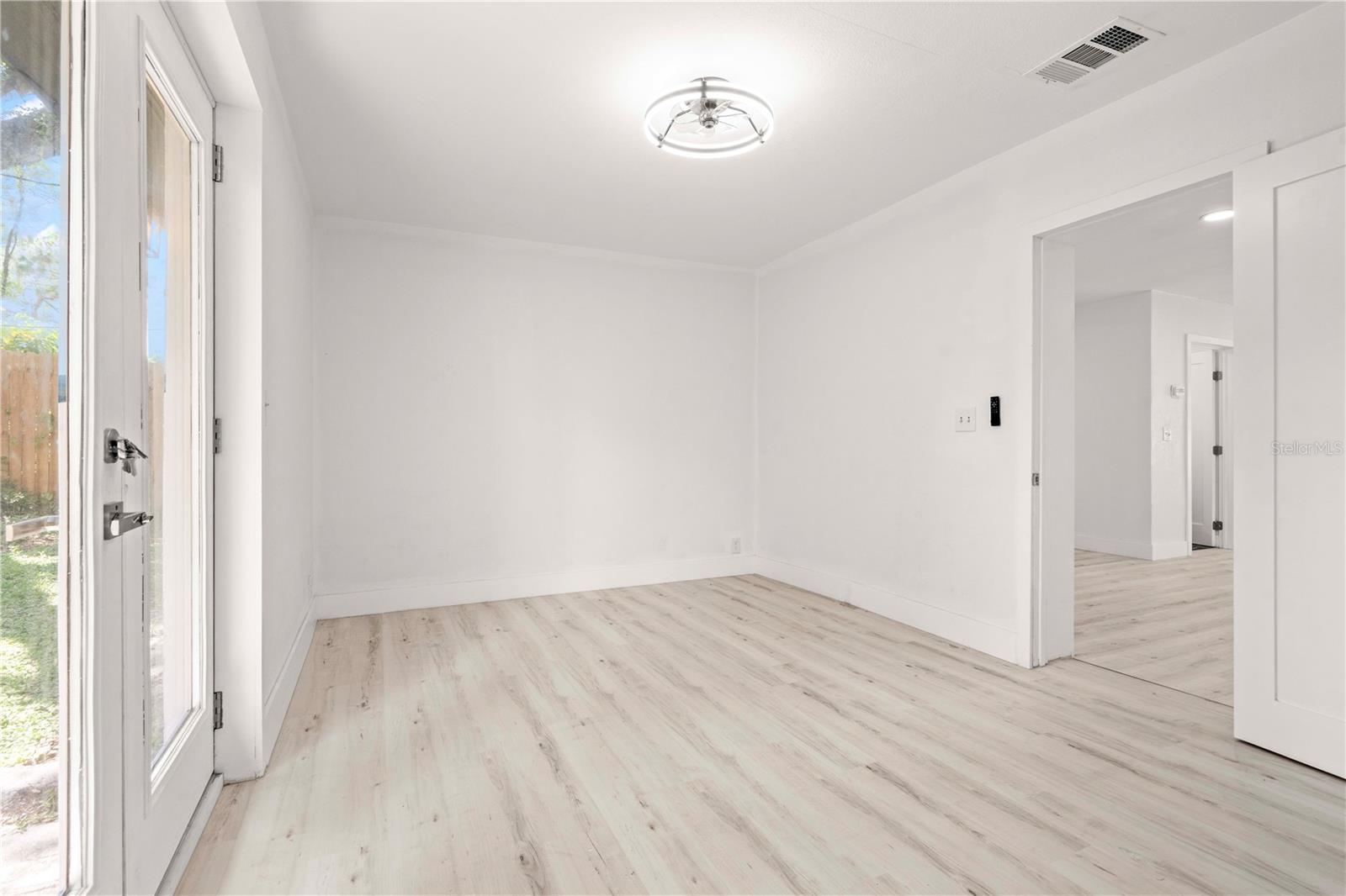 Image 16 of 32 For 1369 Pinebrook Drive