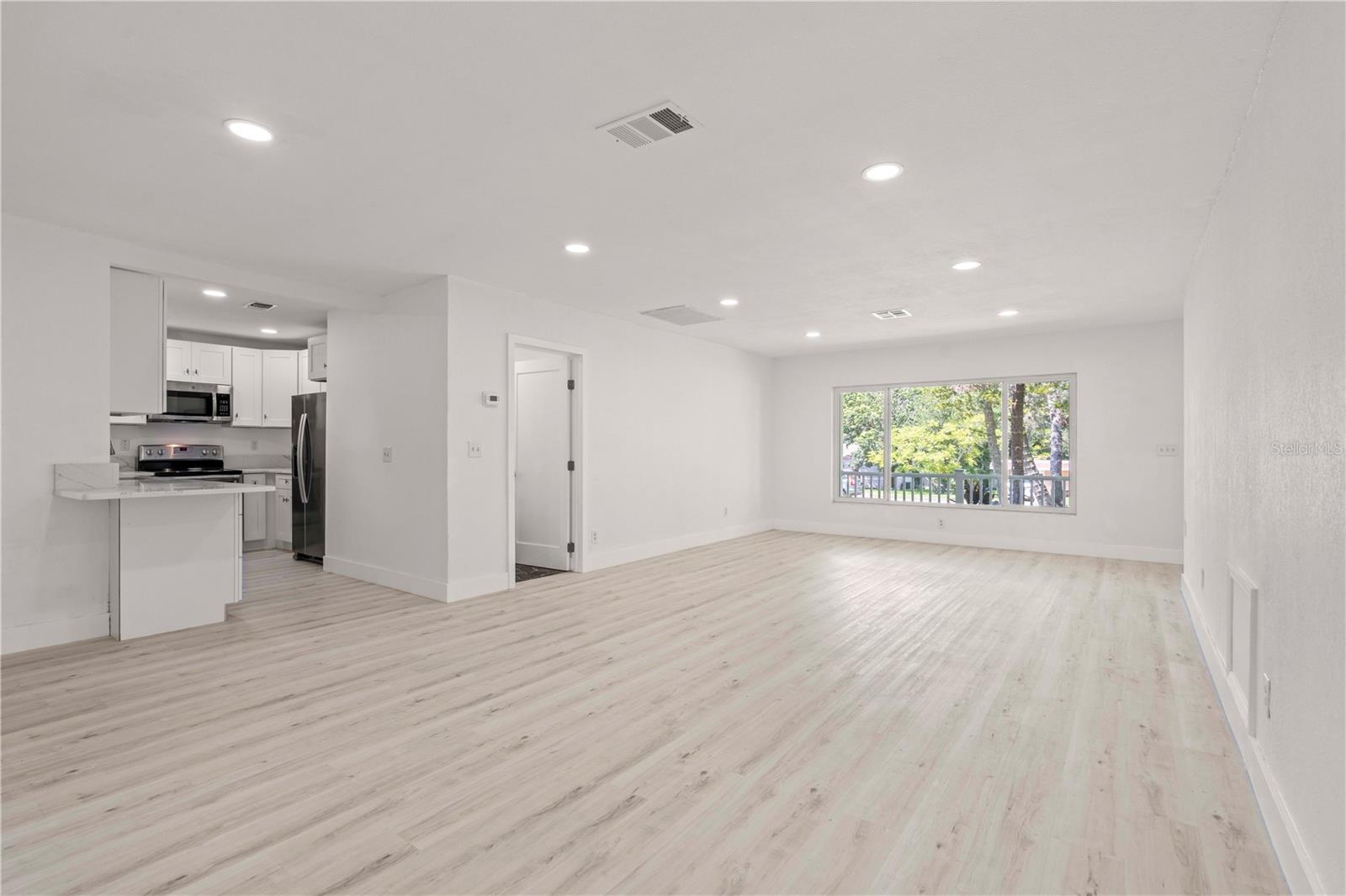 Image 8 of 32 For 1369 Pinebrook Drive