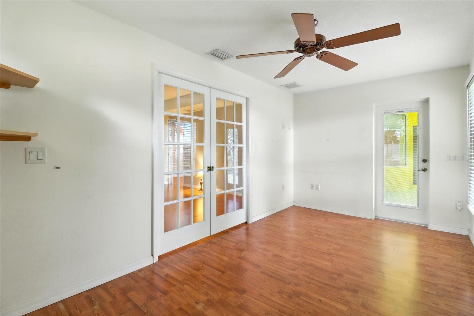 Image 17 of 46 For 3367 Oakdale Terrace