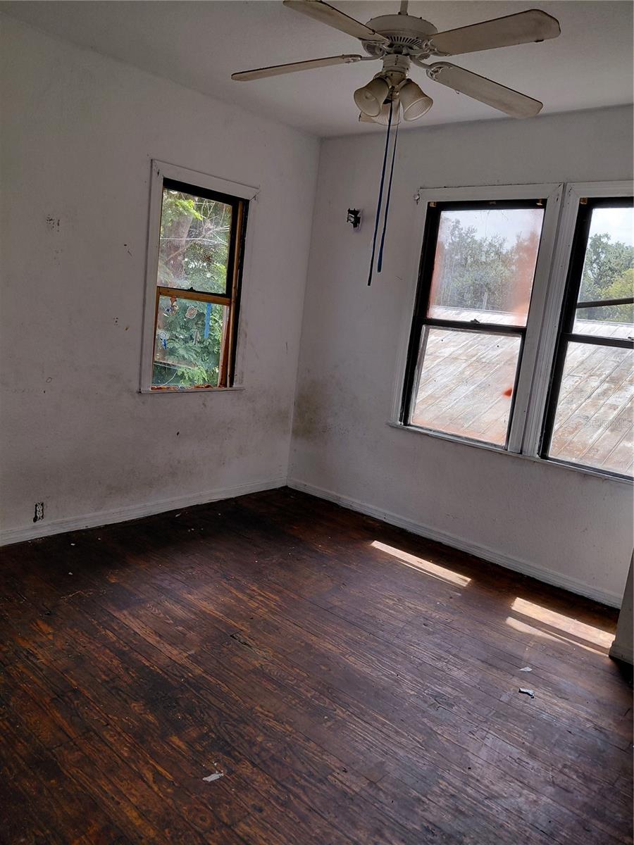 Image 5 of 13 For 2922 12th Street 1-2