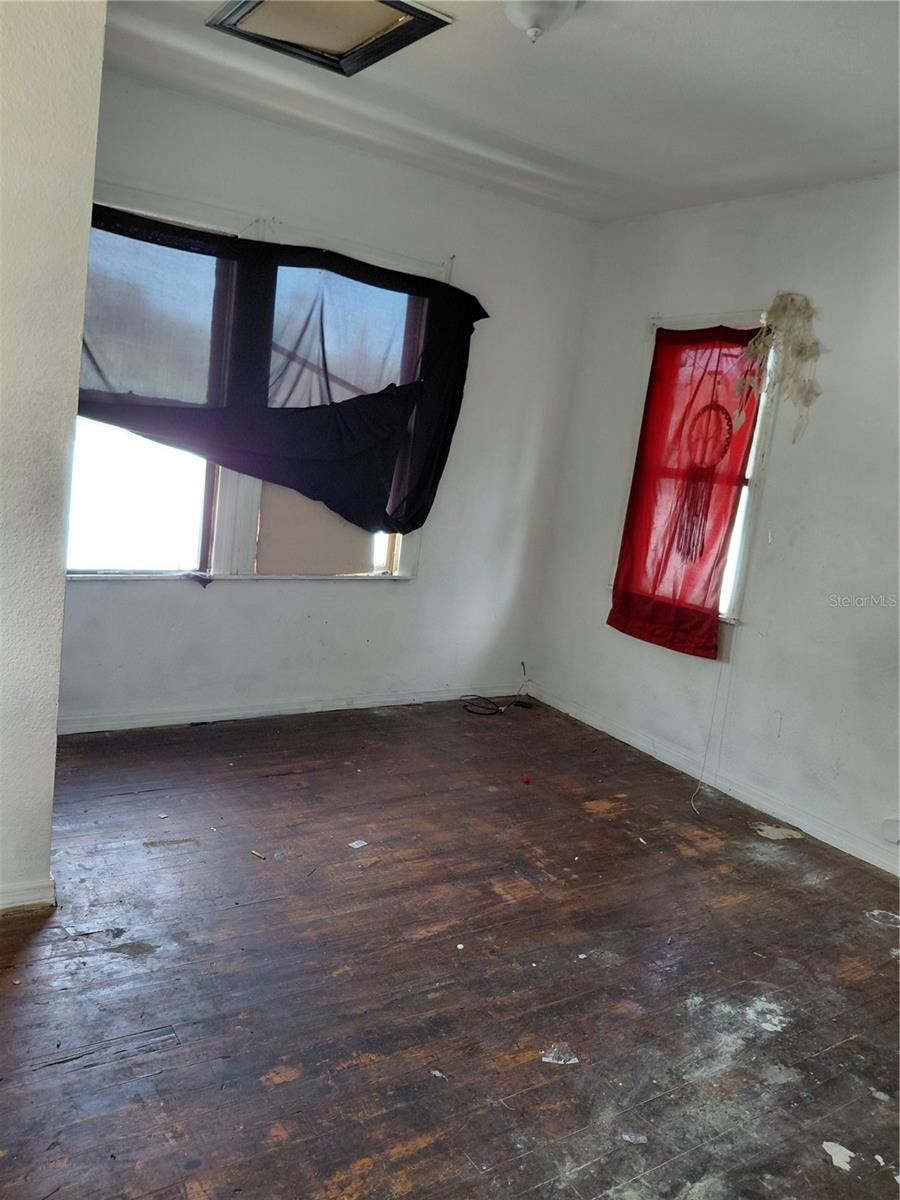 Image 7 of 13 For 2922 12th Street 1-2