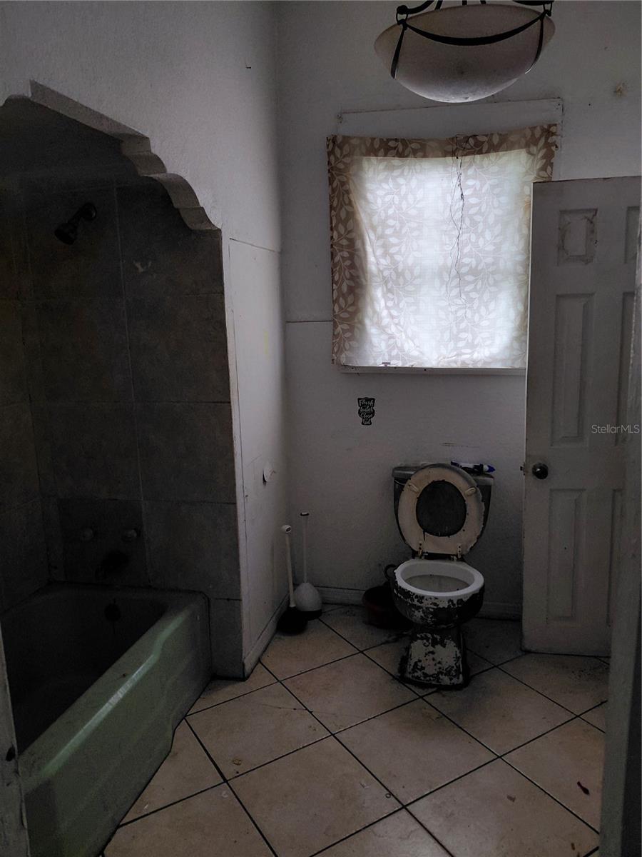 Image 9 of 13 For 2922 12th Street 1-2