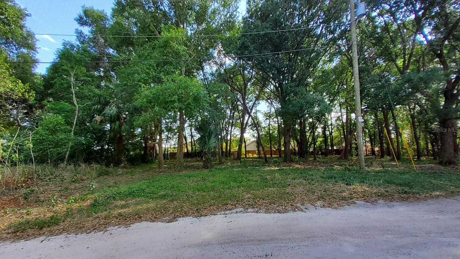 Image 3 of 10 For 25050 Algonquin Avenue