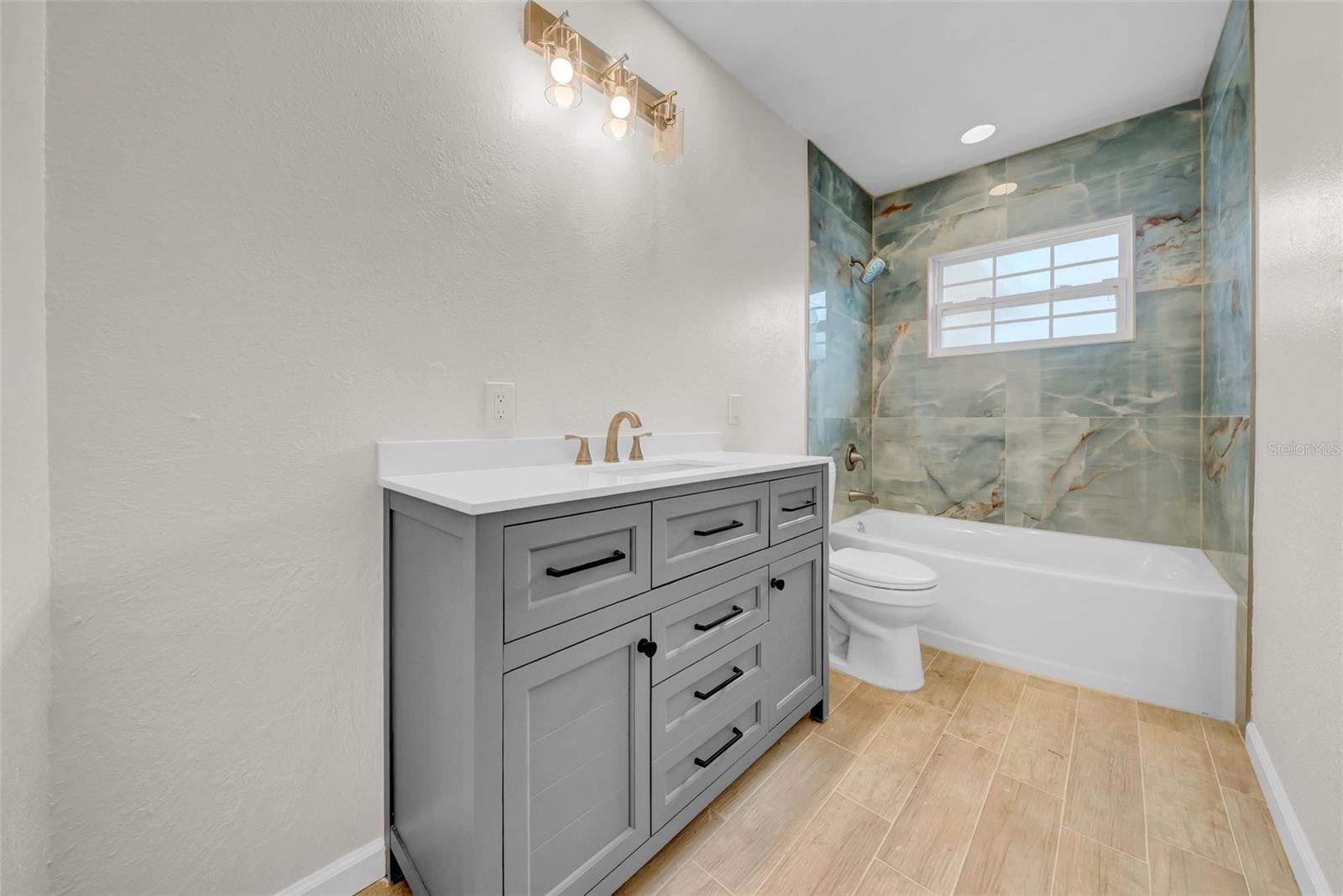 Image 12 of 15 For 9046 1st Street N