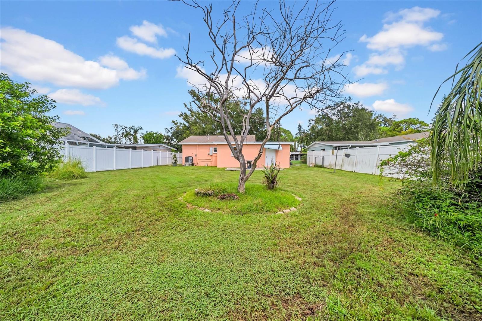 Image 14 of 15 For 9046 1st Street N