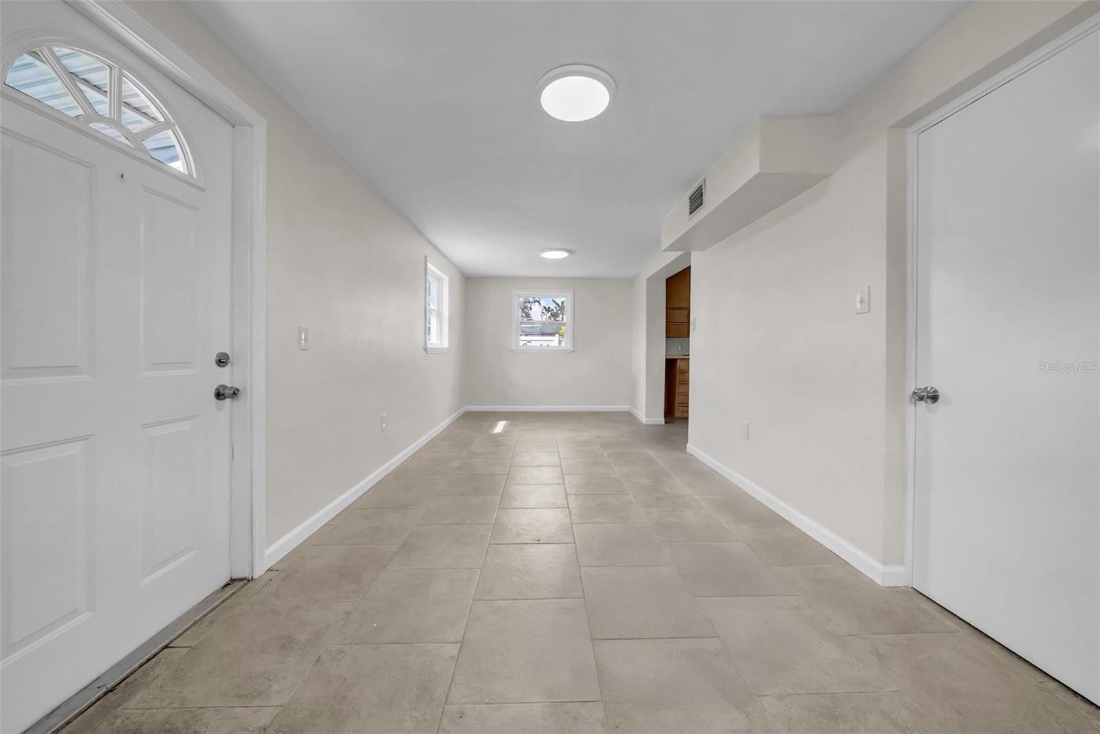 Image 7 of 15 For 9046 1st Street N