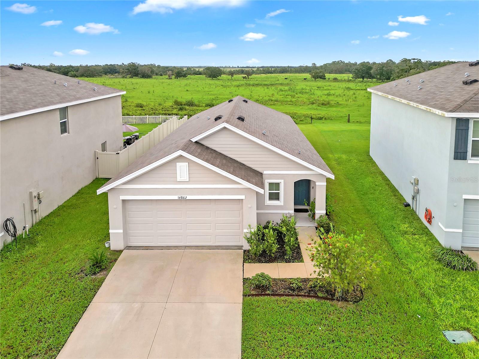 Image 23 of 35 For 16862 Delia Street