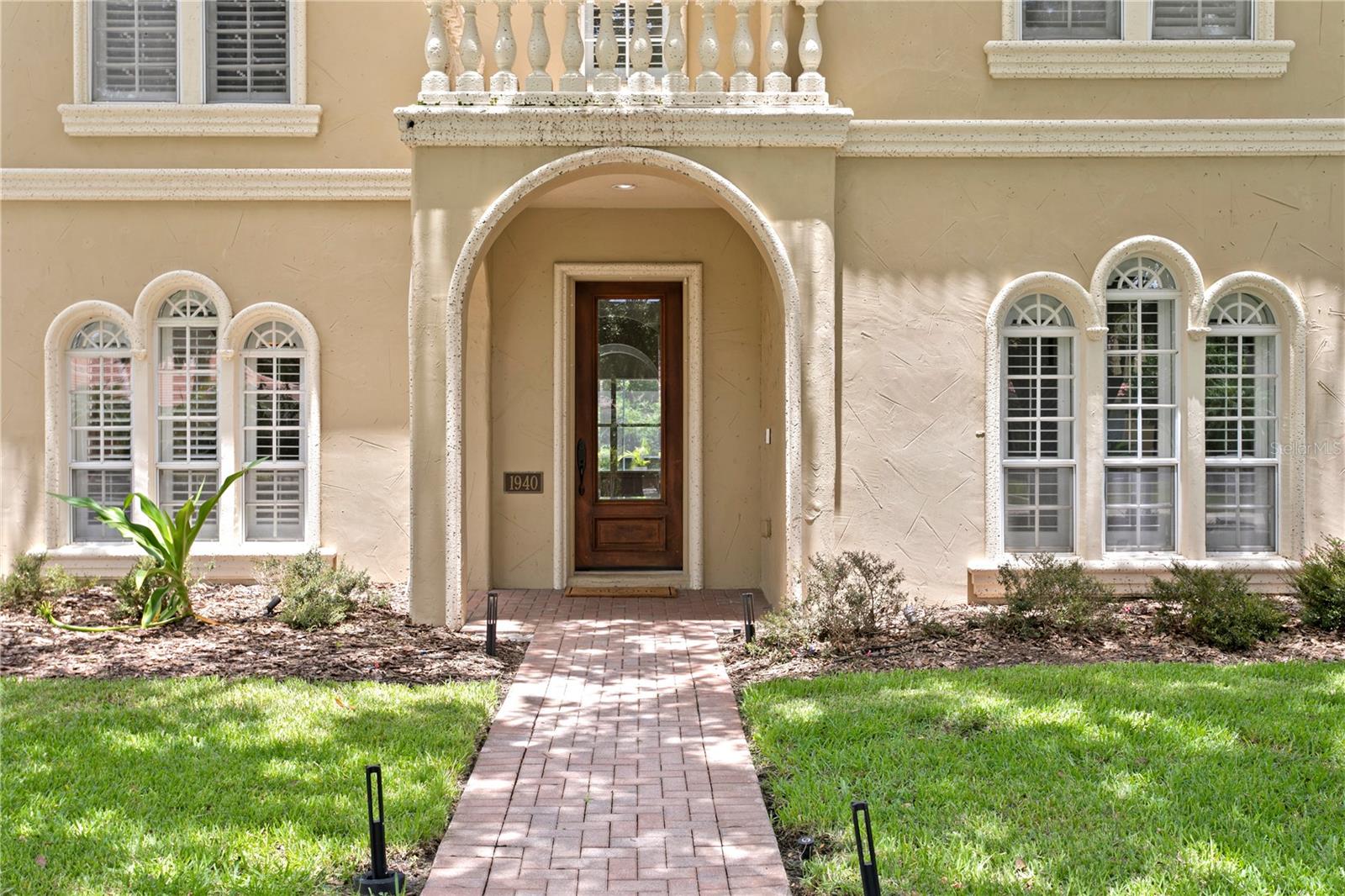 Image 3 of 55 For 1940 Floresta View Drive