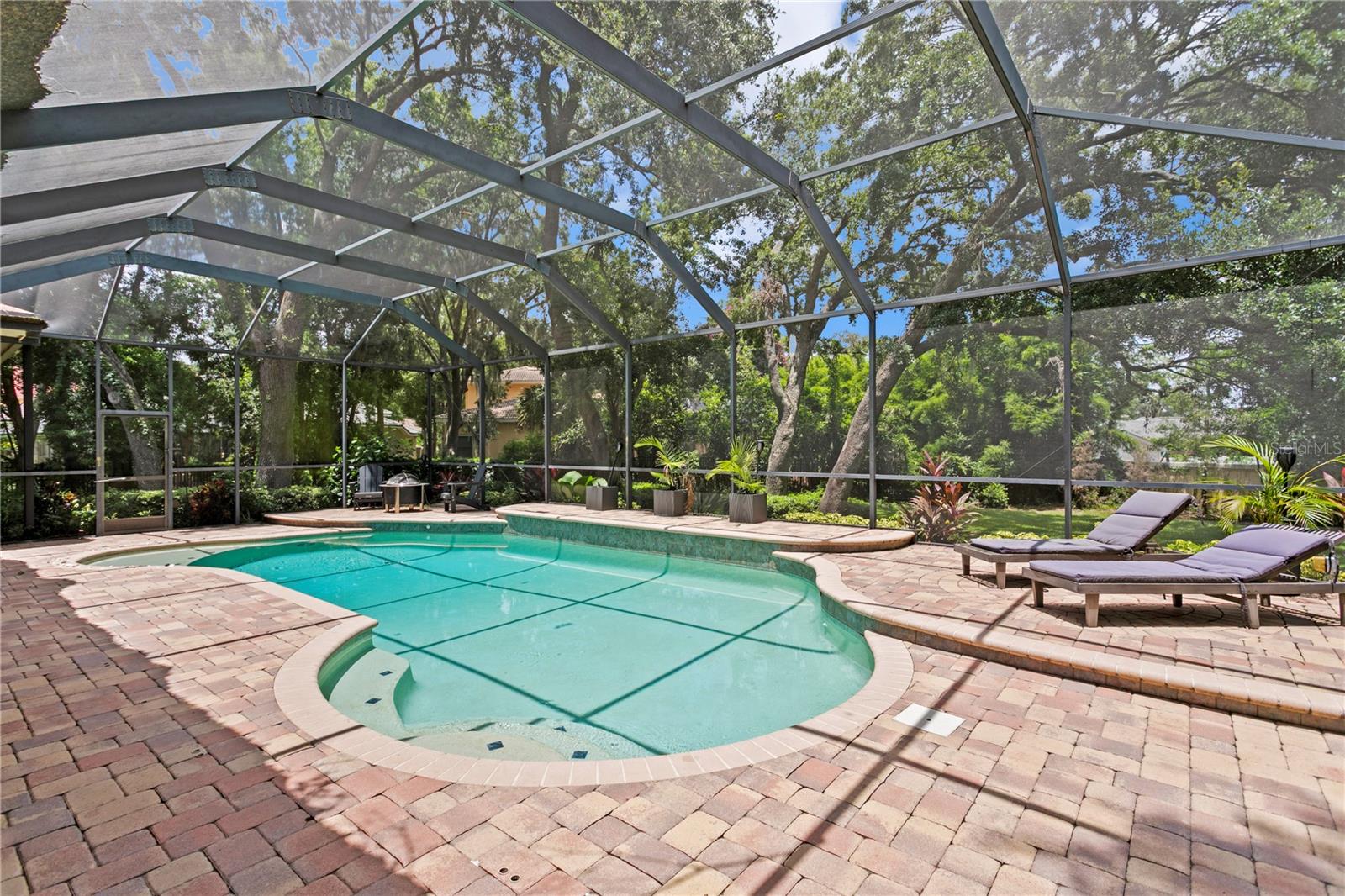 Image 4 of 55 For 1940 Floresta View Drive