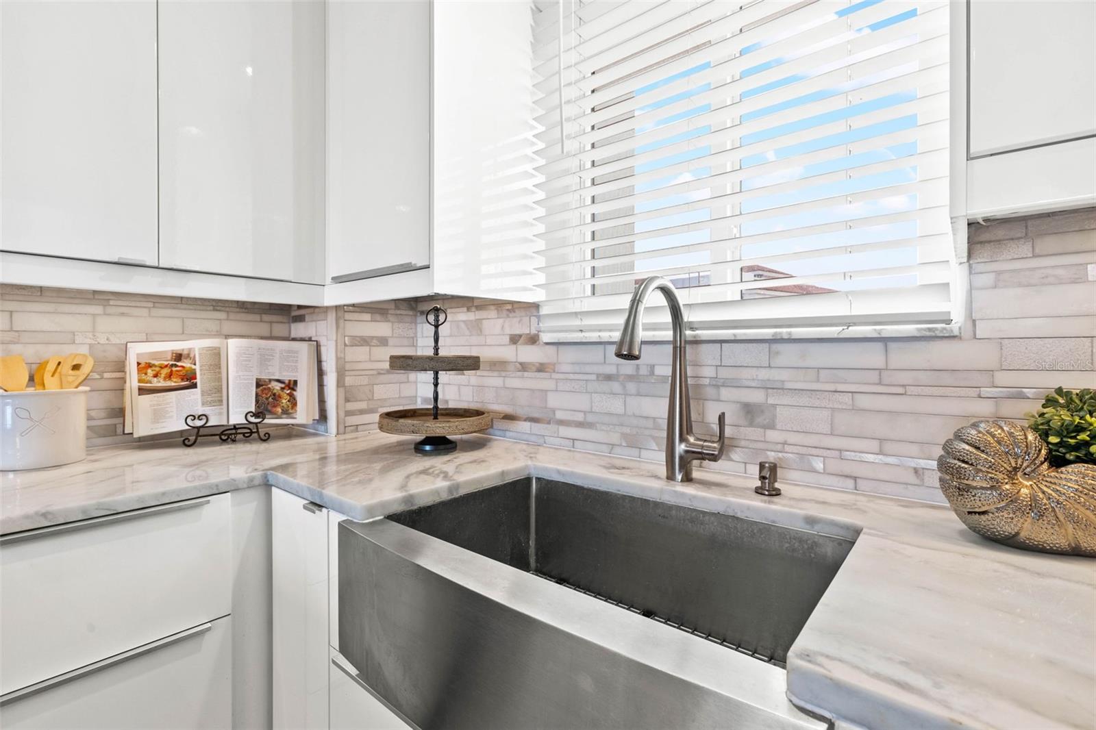Image 18 of 54 For 1365 Snell Isle Boulevard Ne 8d