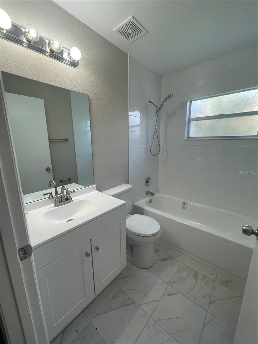 Image 3 of 10 For 1206 Grassy Meadow Place