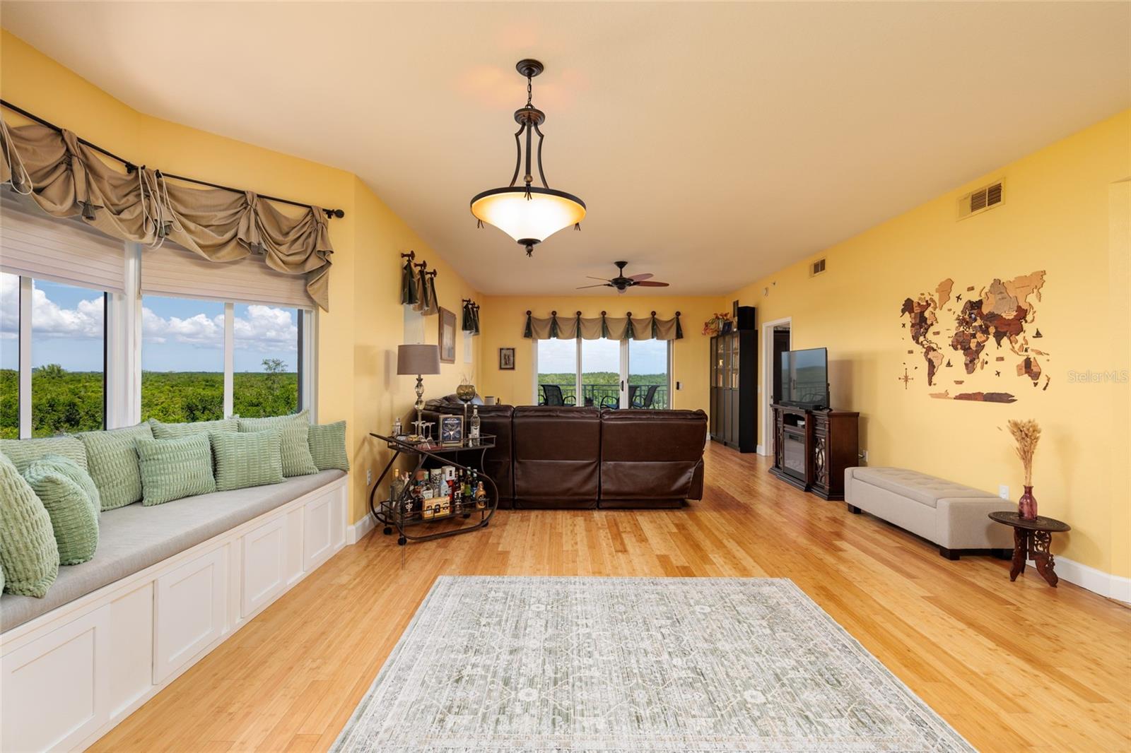 Image 17 of 73 For 12033 Gandy Boulevard N 151