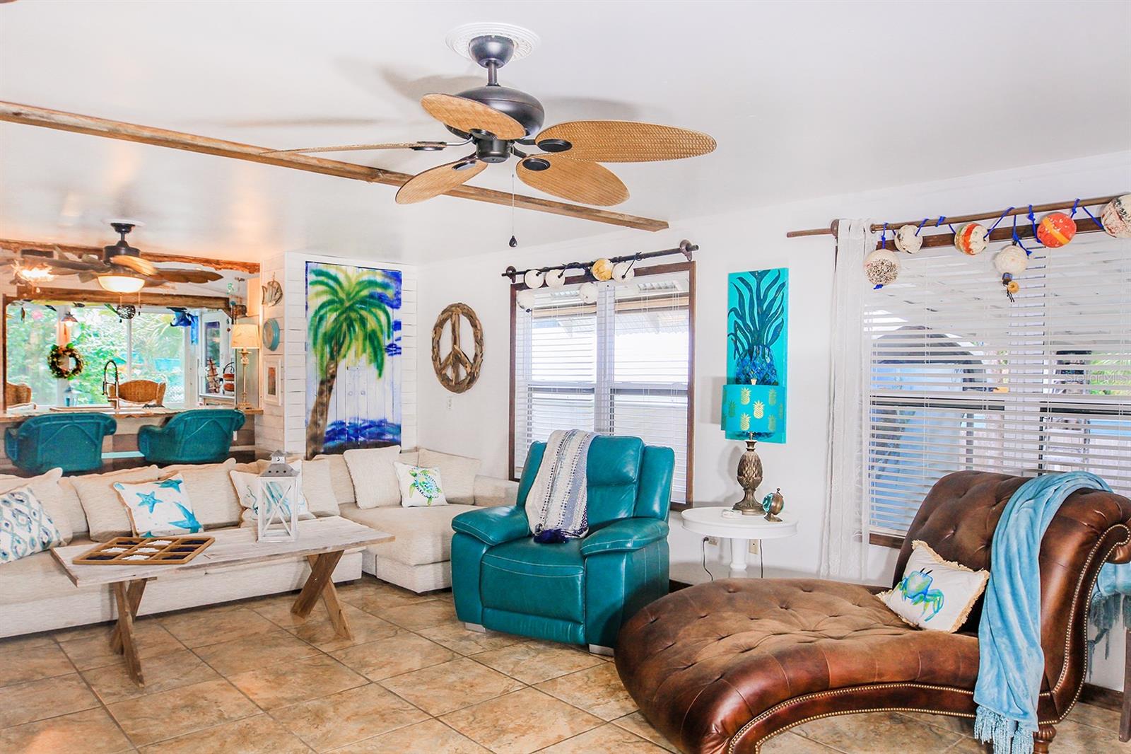 Image 14 of 56 For 4380 Benview Avenue