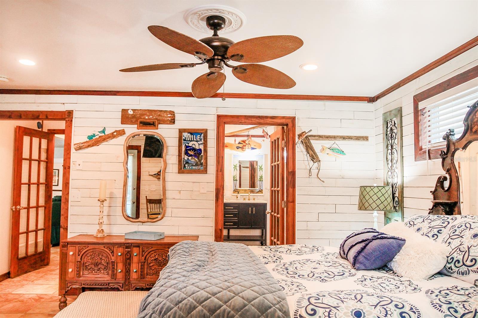 Image 30 of 56 For 4380 Benview Avenue