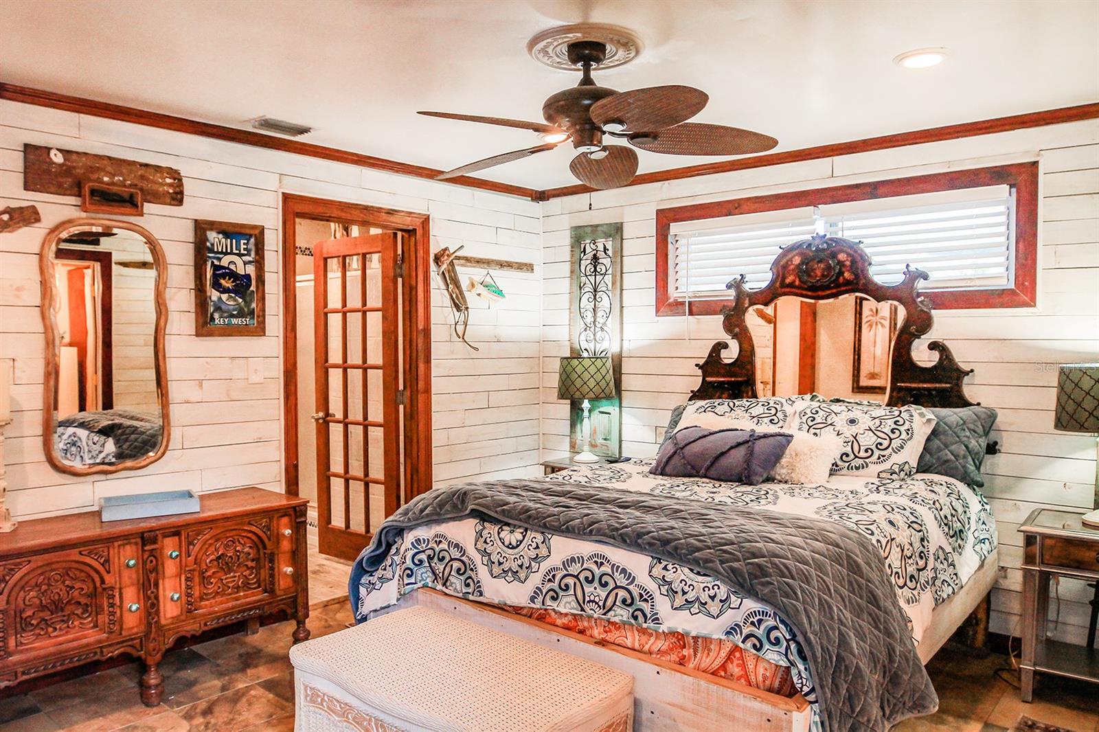 Image 31 of 56 For 4380 Benview Avenue