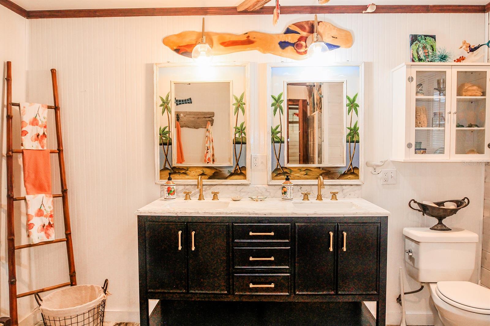 Image 34 of 56 For 4380 Benview Avenue