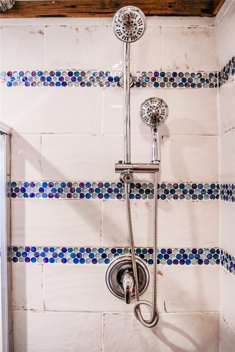 Image 37 of 56 For 4380 Benview Avenue