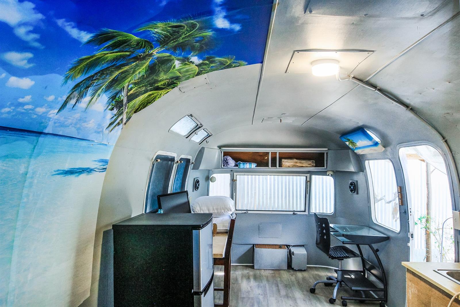 Image 47 of 56 For 4380 Benview Avenue