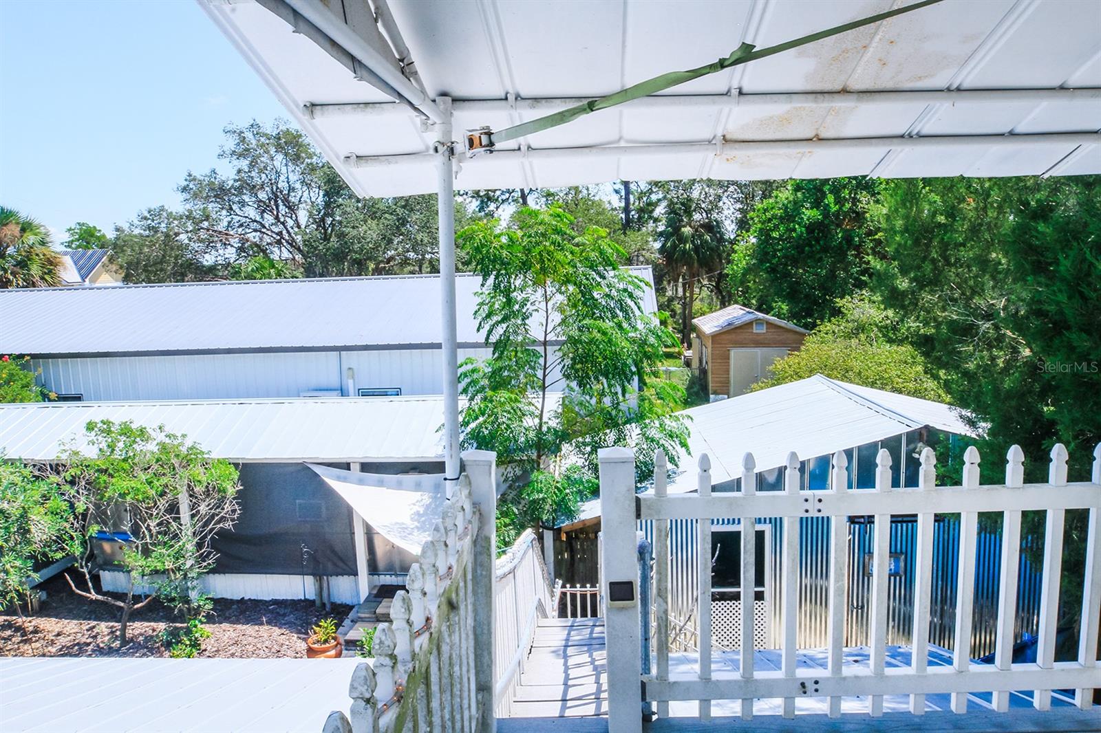 Image 48 of 56 For 4380 Benview Avenue