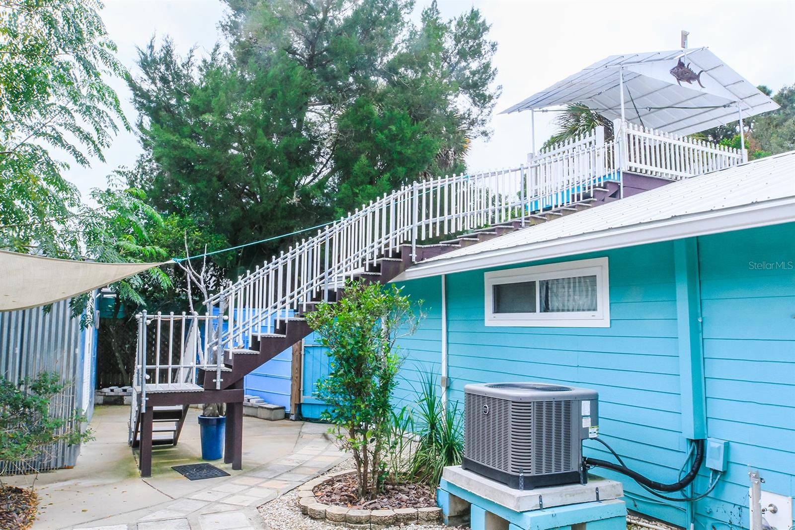 Image 49 of 56 For 4380 Benview Avenue