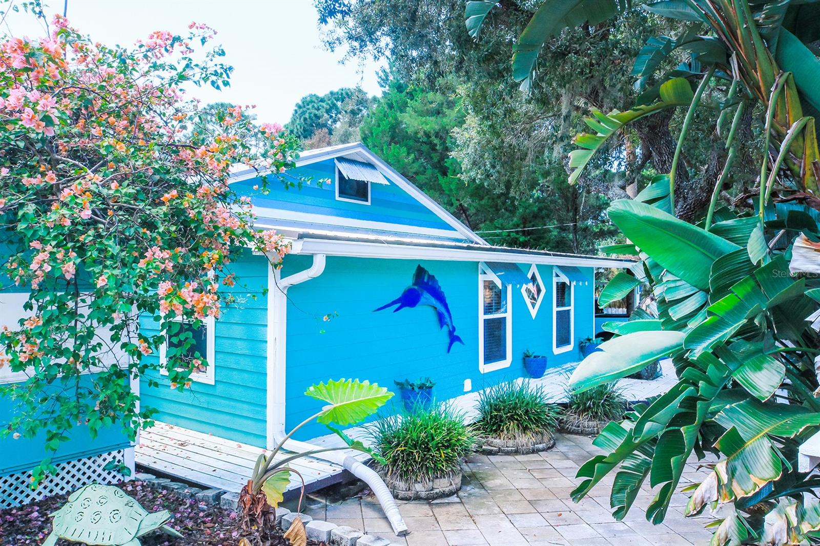 Image 6 of 56 For 4380 Benview Avenue