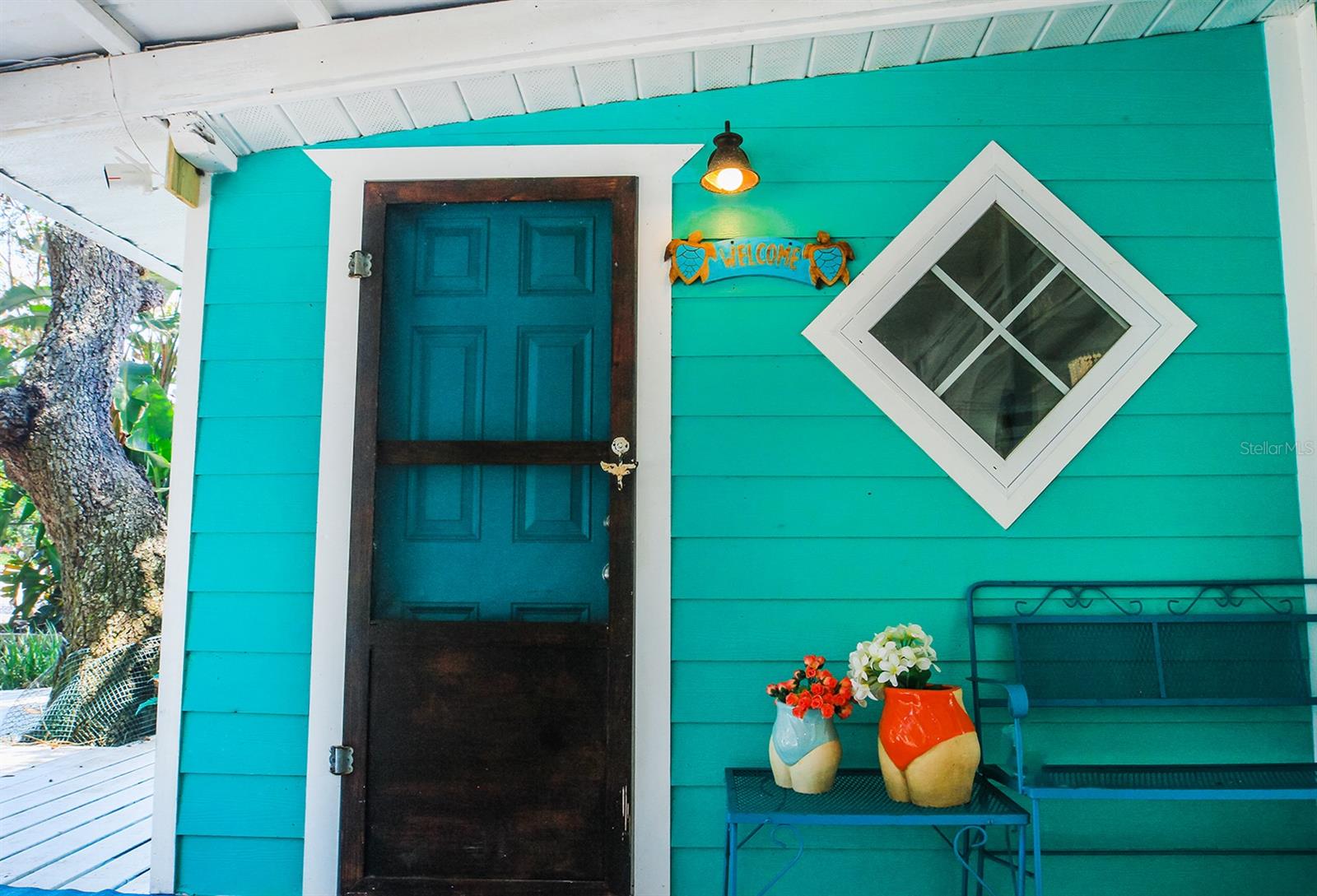 Image 7 of 56 For 4380 Benview Avenue