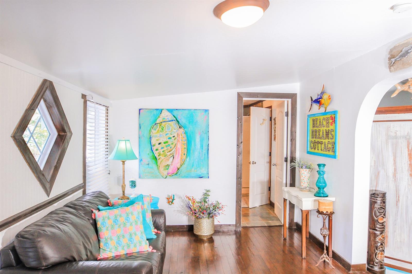 Image 8 of 56 For 4380 Benview Avenue